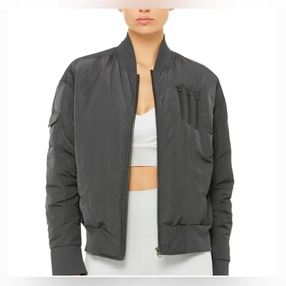 ALO Yoga Squad Jacket (Grey)
Bomber jacket
Fits like a medium - Picture 1 of 9